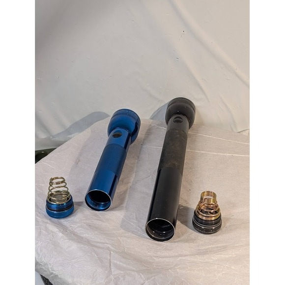 Maglite Flashlight Lot of 2‎ Blue & Black LED/Incandescent Heavy Duty Aluminum - Picture 2 of 12